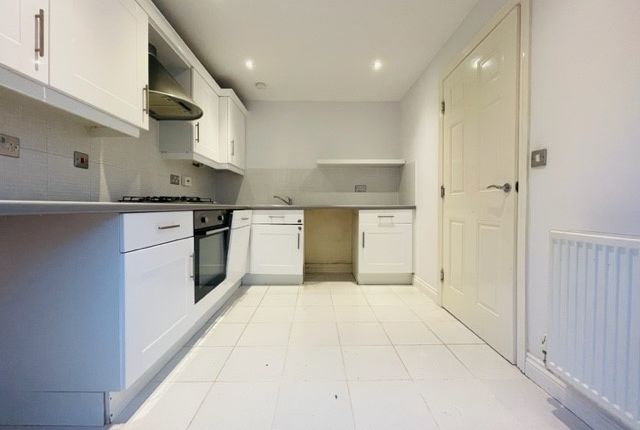 46, Samian Close, Worksop photo 2