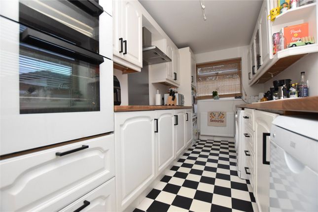 14, Graham Walk, Morley photo 4