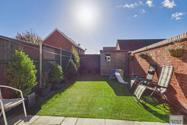 2 Meaden Way, Bognor Regis photo 4