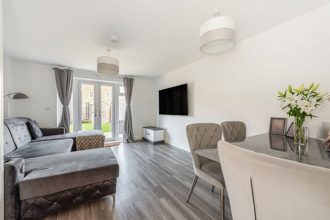6 Kittiwake Road, Chichester photo 2