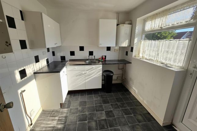 20, Hill View, Retford photo 3