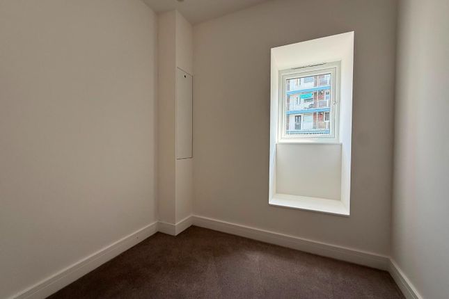 28, Henderson Place, Plymouth photo 5