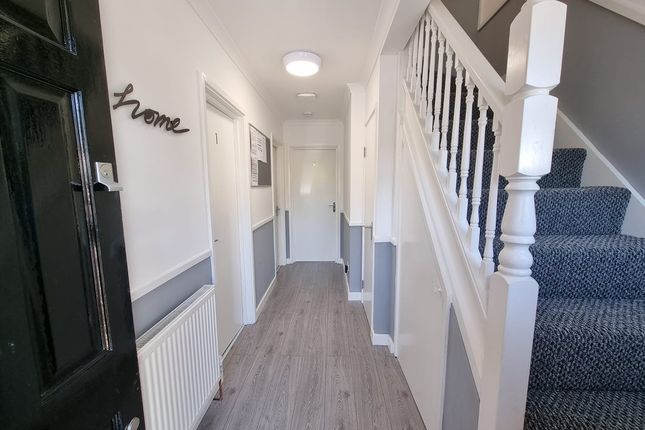 Room 5, 11a, Press Road, Uxbridge photo 4