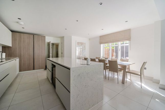 1 Archers Place,, Leatherhead Road, Oxshott photo 3