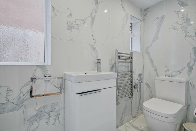 294, Dollis Hill Lane, London photo 3
