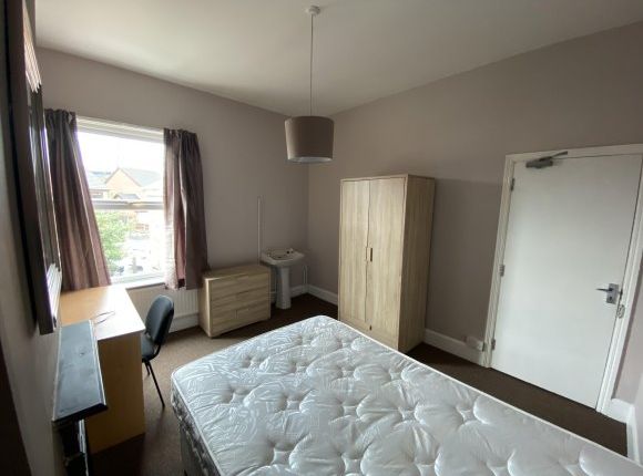 191, Henwick Road, Worcester photo 2