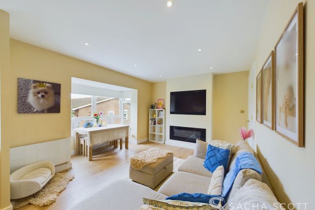 60 Southwood Close, Worcester Park photo 4