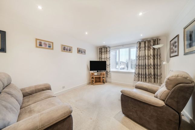 Flat 26, Cedar House,, Round Hill Meadow, Chester photo 3