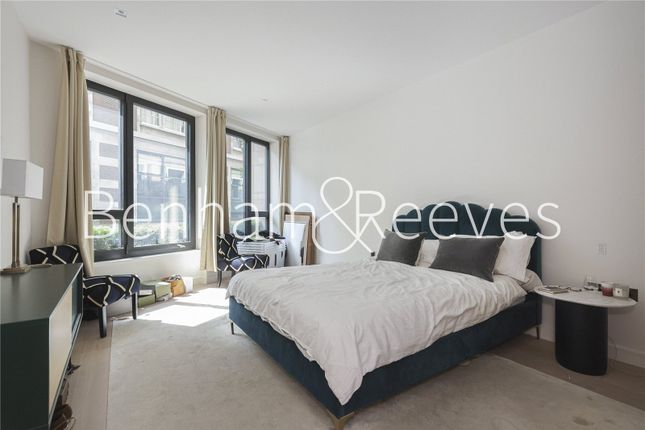 Apartment S4, 18, Portugal Street, London photo 4
