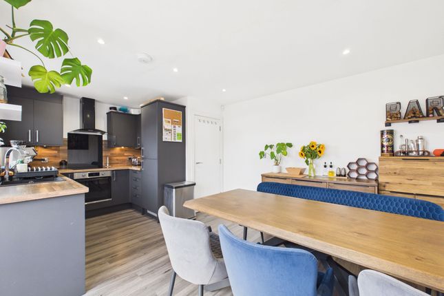 4 Sunshine Close, Nottingham photo 2