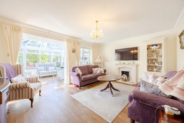 10, Warren Chase, Benfleet photo 4