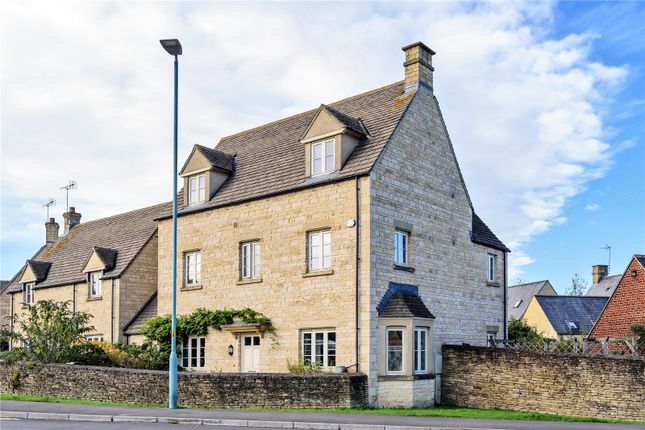 Thumbnail Detached house for sale in London Road, Cirencester
