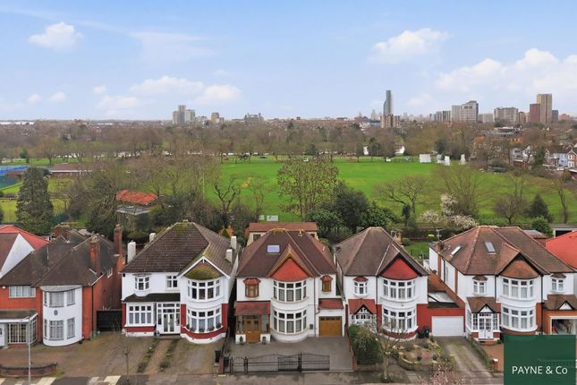 12 Holcombe Road, Ilford photo 4