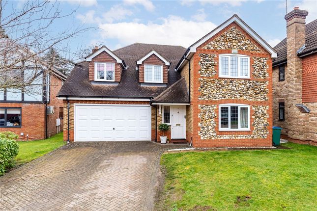 Thumbnail Detached house to rent in Lingfield Way, Watford