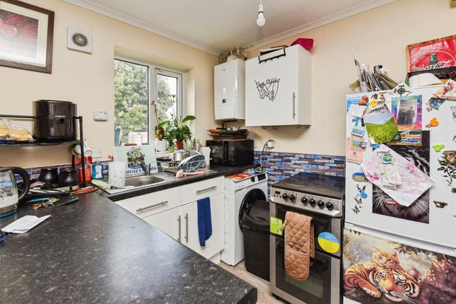 83, Bratton Road, Westbury photo 3