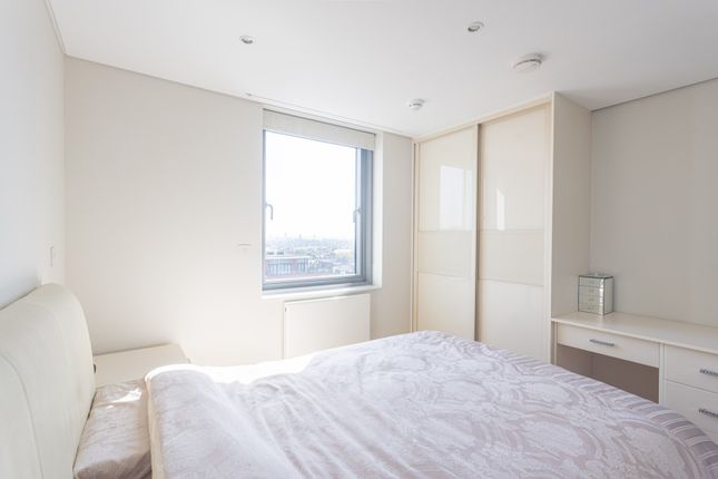 Flat for sale in Merchant Square East, Paddington