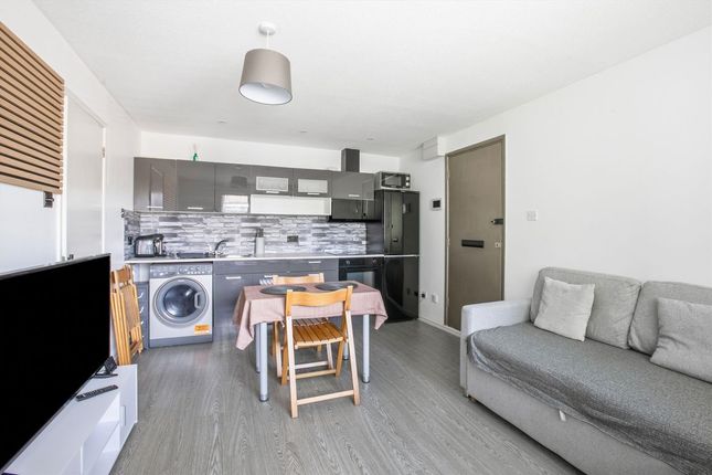 Flat 30, Willoughby Mews, 38, Willoughby Lane, London photo 4