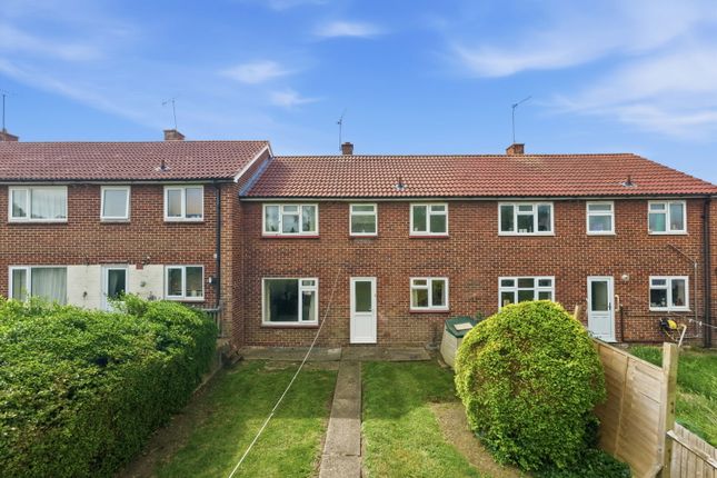 6, Temple Mead, Roydon photo 3