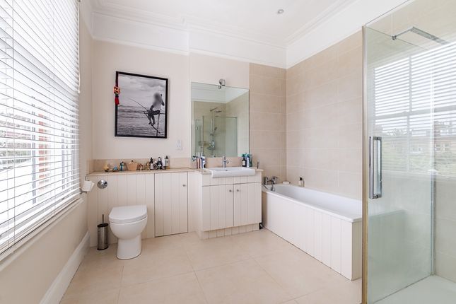 9, Larpent Avenue, London - Wandsworth photo 4