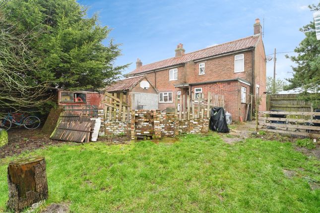 33, Fulmodeston Road, Dereham photo 3