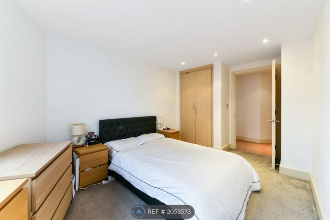 Crews St, London photo 2