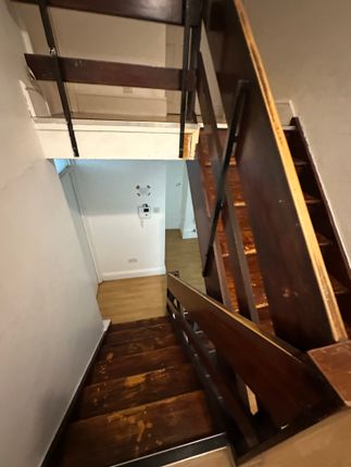 10, Bedwell House, London photo 4