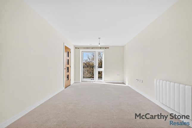37 Olivier Place, Hart Close, Salisbury photo 2