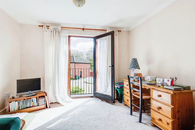 Flat for sale in Nuffield Road, Headington, Oxford