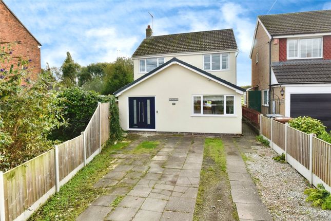 3-bed detached on 44A,, Moorfields, Nantwich, £325,000