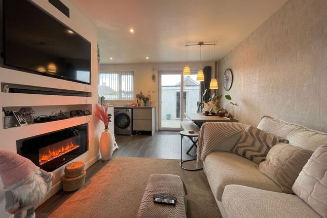 3 Trethern Close, Camborne photo 4