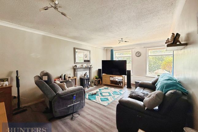 27, Antonine Crescent, Exeter photo 3