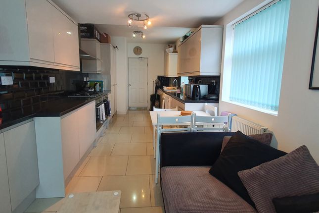 Flat to rent in Earlsdon Avenue North, Coventry