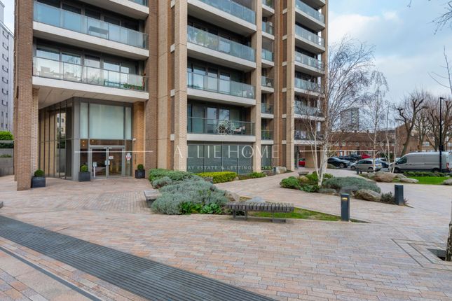 Flat to rent in East Ferry Road, Heritage Tower