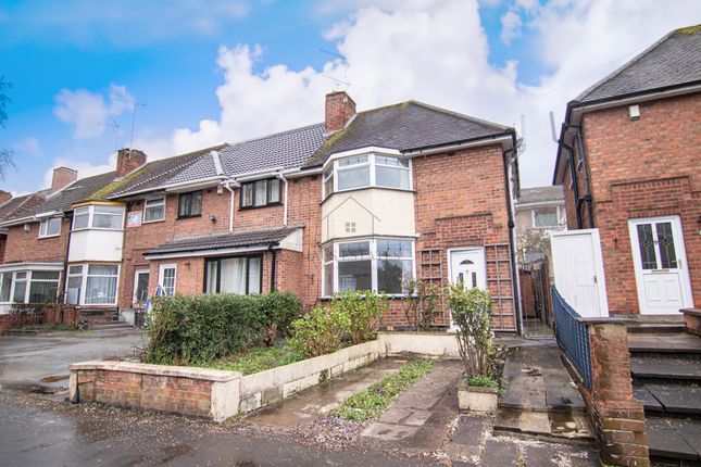 Thumbnail Semi-detached house to rent in Wicklow Drive, Leicester