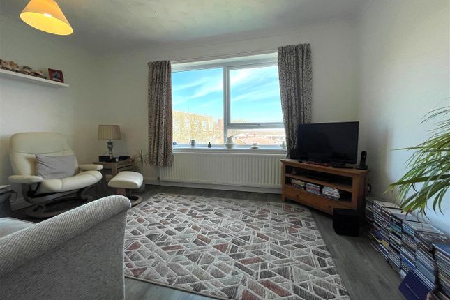 7 Brook Mead, Brook Road, Shanklin photo 2