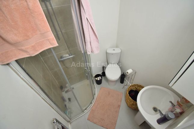 16, Amity Road, Reading photo 3