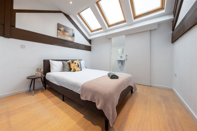 Mews house for sale in Goldhurst Terrace, South Hampstead