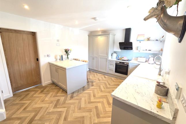 6, Rufford Close, Newark photo 3