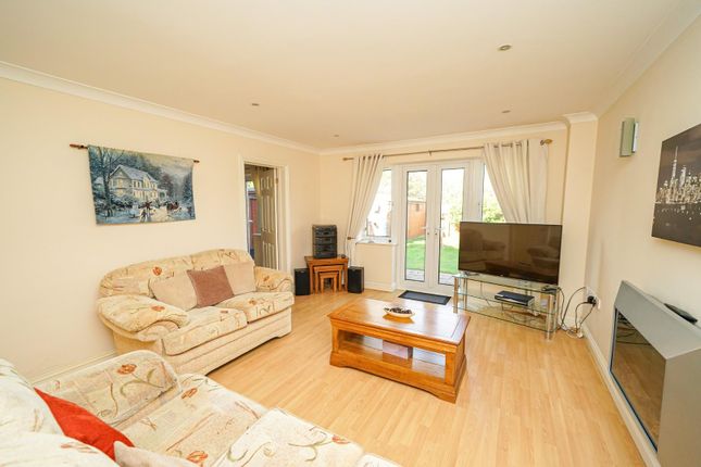Detached house for sale in Leighton Road, Hockliffe, Leighton Buzzard