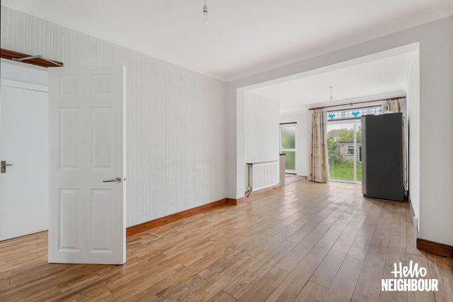 45, Taunton Way, Stanmore photo 3