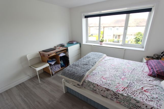 8, Byron Road, Wembley photo 5