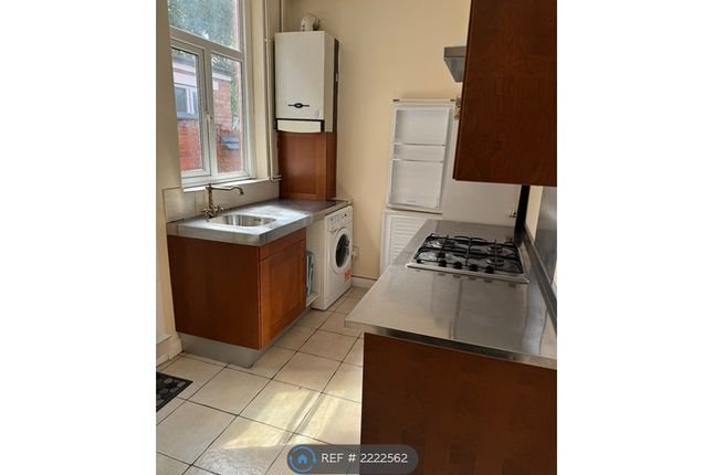 Thumbnail Terraced house to rent in Hartopp Road, Leicester