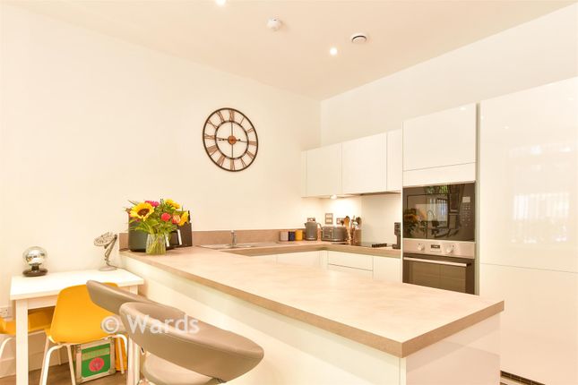 5, Corys Road, Rochester photo 3