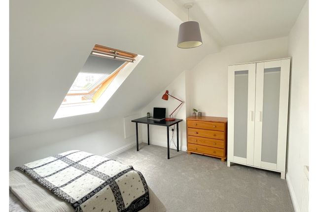 Terraced house to rent in Grosvenor Street, Southsea