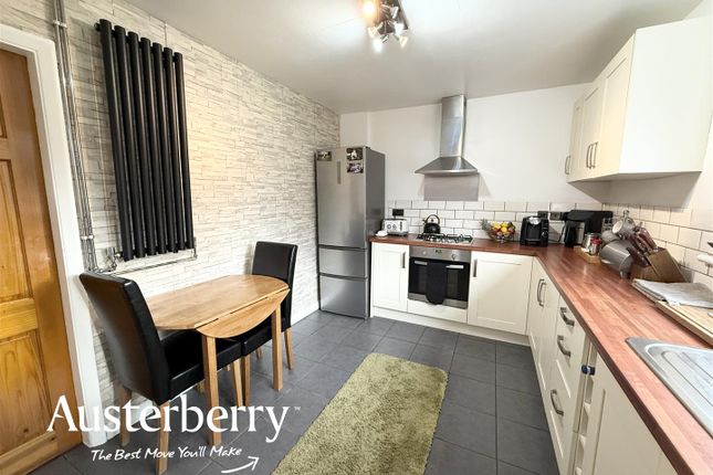 4, Linden Place, Stoke-On-Trent photo 4