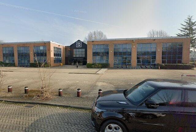 Thumbnail Industrial to let in Hanover House, Hanover House, Plane Tree Crescent, Feltham