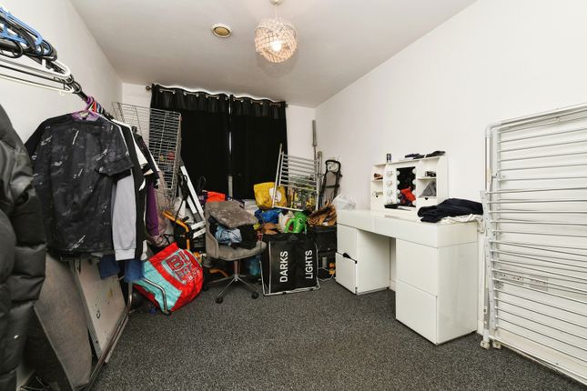 Flat for sale in Southernhay, Basildon, Essex