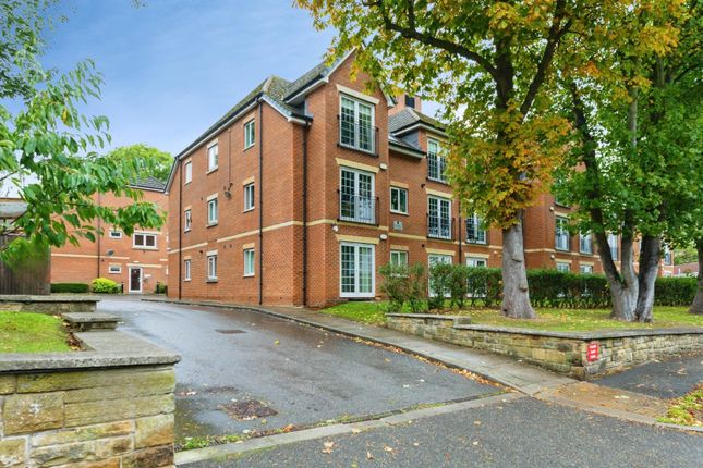 2-bed flat on 30 Mortomley Lane, Sheffield, £150,000