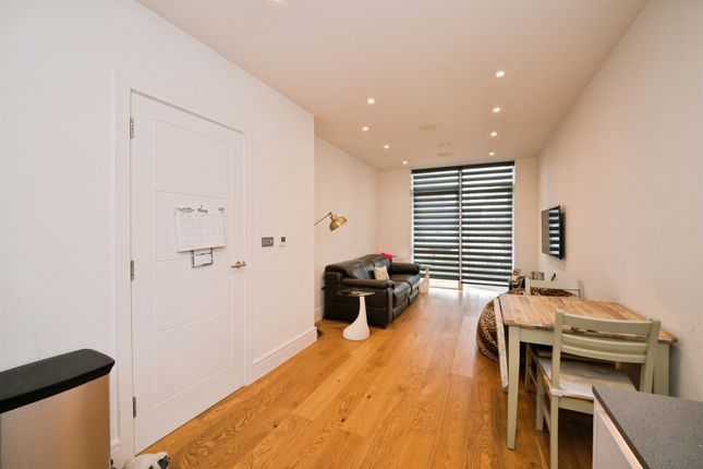 Flat 10, Mercury House, Broadwater Road, Welwyn Garden City photo 3