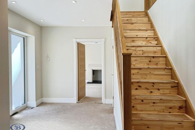 21b, Chelford Road, Somerford photo 4